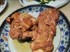 酱骨棒-东北哈尔滨酱骨头馆房掌柜铁锅炖