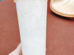 奶霜草莓果茶-CoCo都可(大华二店)