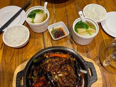 -苹果树下艺术餐厅(宋庄店)