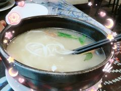 -桥香园云南过桥米线(金马碧鸡店)