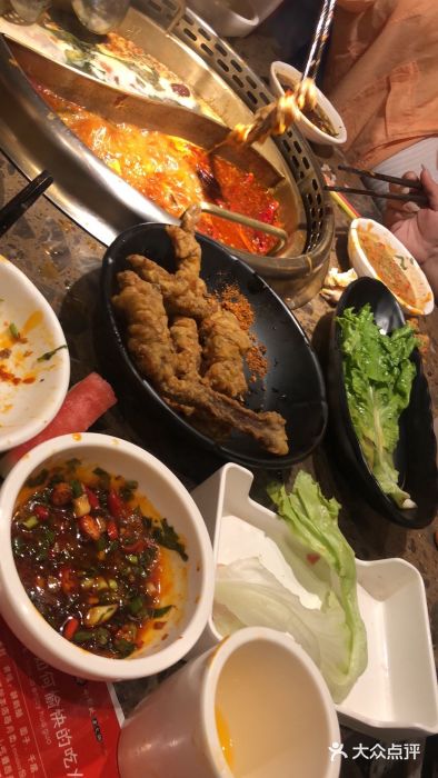 小龙坎老火锅(北京三里屯店)番茄鸳鸯锅图片