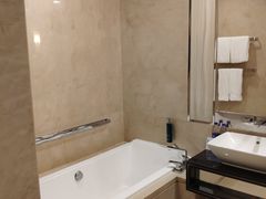 -广州天河希尔顿酒店