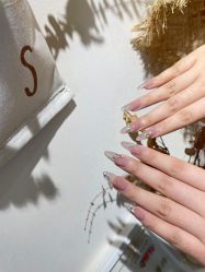 -NEW LOOK-绿麓 · 美甲美睫脱毛工作室