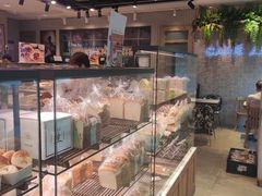 面包甜点陈列柜-巴黎贝甜(龙江店)