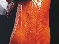 果木片皮鸭-迪拜七星酒店·京港酒楼