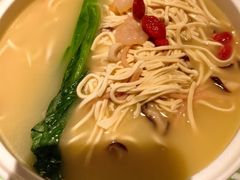 -桂满陇·蟹黄小笼汤包(环球港店)