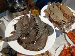 -领鲜活海鲜榴莲自助火锅(东门店)