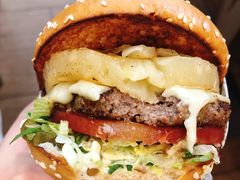 -The Habit Burger Grill 哈比特汉堡(复兴soho店)