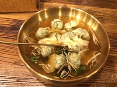 -荣记歡喜·馄饨铺(开发区振华购物中心店)