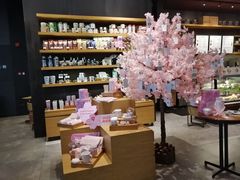零售区-星巴克臻选(深圳罗湖万象城店)