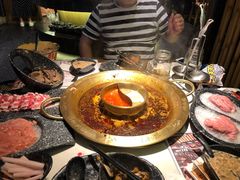 -哥老官重庆美蛙鱼头(龙湖杭州金沙天街店)