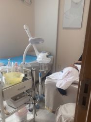 -成都苗方清颜专业祛痘