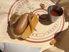 -BOURBON 玻本美式餐厅酒吧(虹桥新天地店)