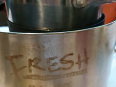 -领鲜活海鲜榴莲自助火锅(东门店)