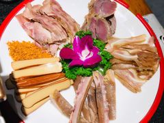 -万重锦·人文川菜馆(骡马市店)