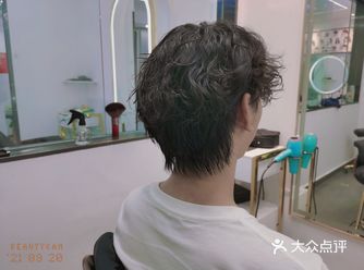 昆明安宁MS—男士专业烫发 摩根烫锡纸烫烟花烫纹理烫