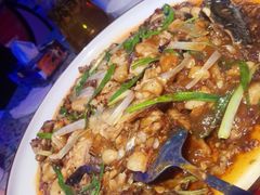 -巴特餐饮6加1音乐餐吧·新疆菜