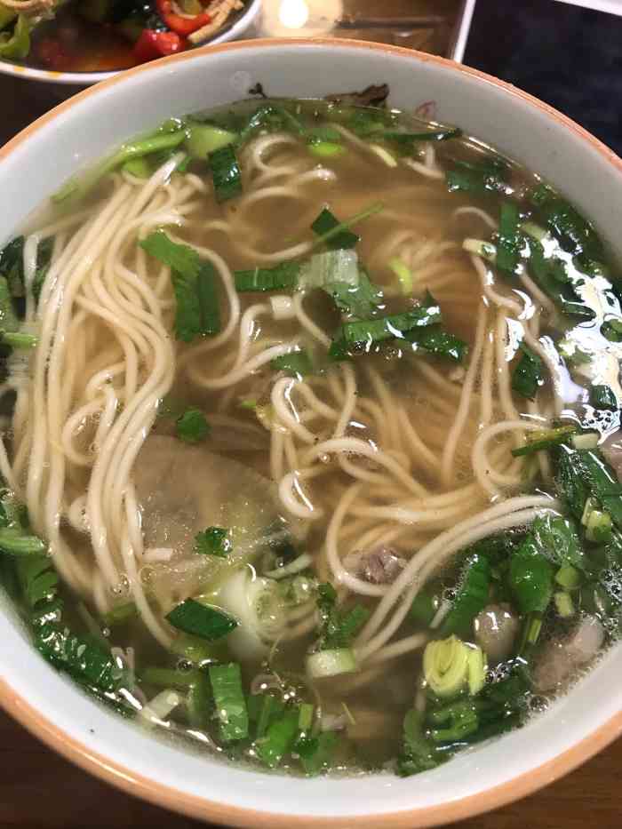 百丝麦中国兰州牛肉拉面-"他家的棉条挺好吃的,汤头也不错,味道也挺.