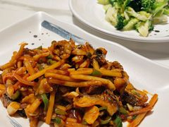 -南京金牛湖巨碗鱼头
