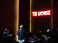 -TZ House音乐现场(来福士中心店)