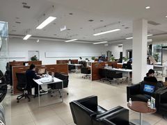 -上海宝信宝马4S店