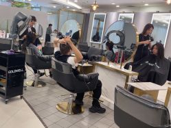 点击看大图 -八佰伴8008星级形象店