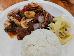 -何太太馄饨面铺(大浒东苑店)