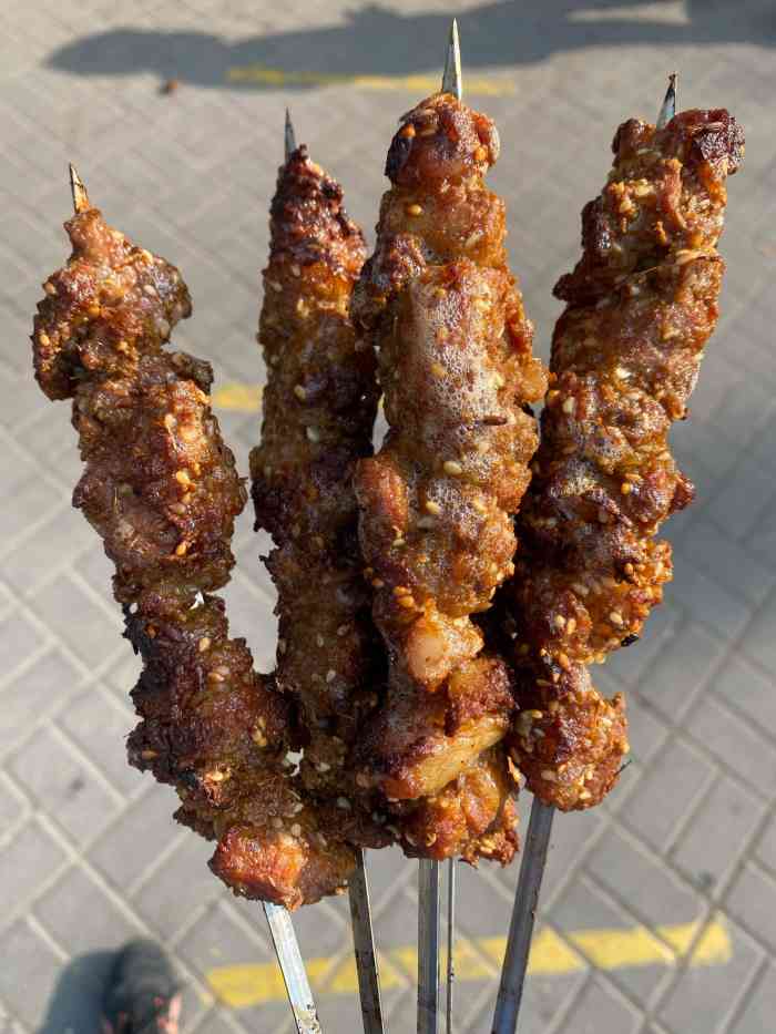 景泰马记电烤串-"周末吃完早餐尚早溜溜哒哒的奔着一直心心念.