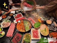 -三出山火锅(南京万象天地店)
