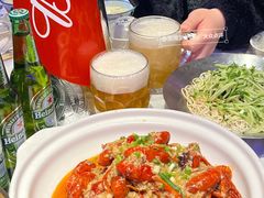 -肥小宝·金牌油焖大虾(襄阳龙虾地标店)