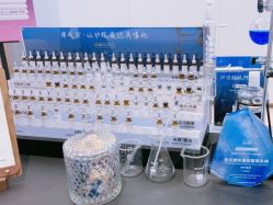 -AGE LOCK 锁龄美肌