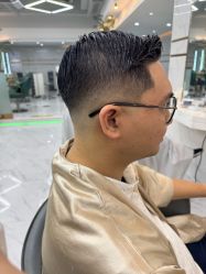 -秦·专注剪发
