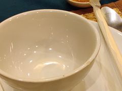 餐具摆设-月满港海鲜酒家