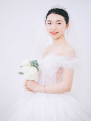 -予白婚纱礼服馆
