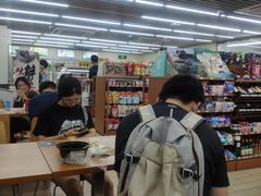 -全家便利店(莲花池东路店)