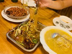 -鹤乡东北菜(崮山路店)