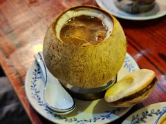 椰汁炖乌鸡-達揚原味燉品(文明路店)