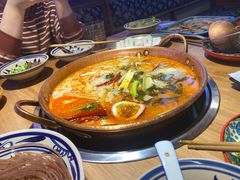 -洱火云南酸菜牛肉火锅(石景山当代商城店)