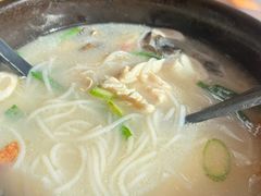 -桥香园过桥米线(国贸店)