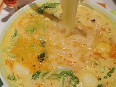 咖喱海鲜粉-越弥越南传统美食馆