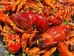 -肥肥虾庄·金牌油焖大虾(首义路店)