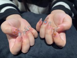 -悦指间美甲美睫
