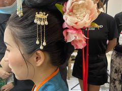 -群丽化妆摄影美甲纹绣培训学校
