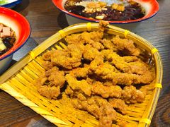 -爆炸头阿姨小四川正宗川味小吃(无任何分店)