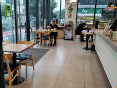 大堂-老乡鸡(武汉中南梅苑小区地铁站店)