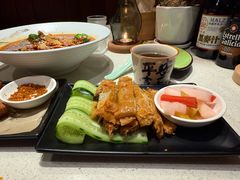 -一叶一世界·素食餐厅(锦华万达店)