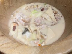 -滇香肴·云南菜蒸汽石锅鱼(云南北路店)