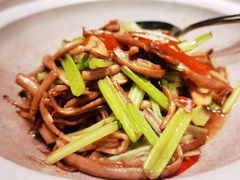 砂锅焗茶树菇-阿庄新豫菜(航海东路店)