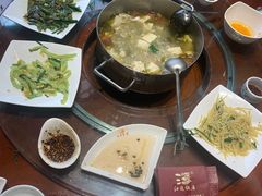 -江龙饭店·乌江豆腐鱼(乌江站分店)