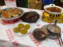 -堂瓦里·33年传统赣菜(第一街区店)